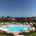 Le Terrazze Sul & 4*