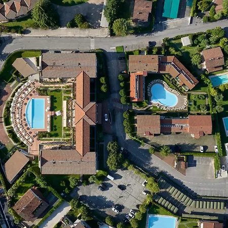 Le Terrazze Sul & Apart Otel 4*