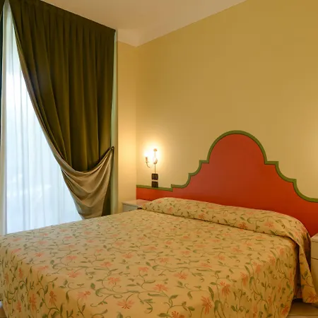 Le Terrazze Sul & 4*