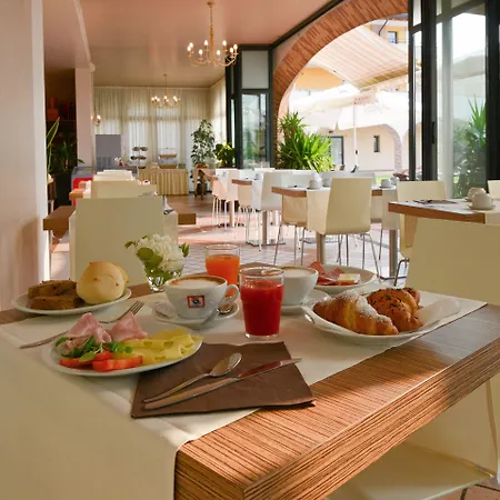 Le Terrazze Sul & 4* Padenghe sul Garda