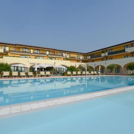 Le Terrazze Sul & 4*