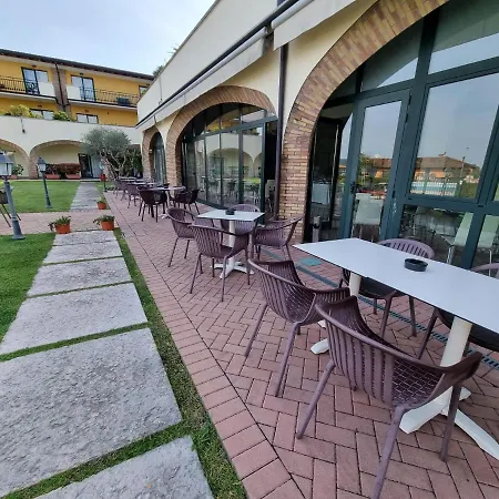 Aparthotel Le Terrazze Sul Residence&hotel 4*