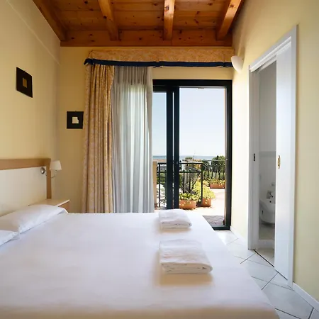Le Terrazze Sul Residence&hotel Aparthotel 4*