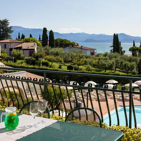 Le Terrazze Sul Residence&hotel Aparthotel 4*